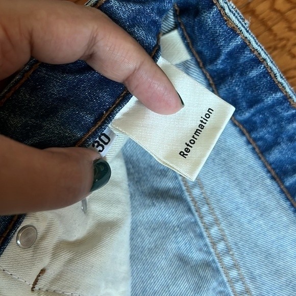 EUC Reformation Fawcett Jeans Celtic Wash Cropped Wide Leg Raw Hem Denim US 30 - Picture 5 of 12